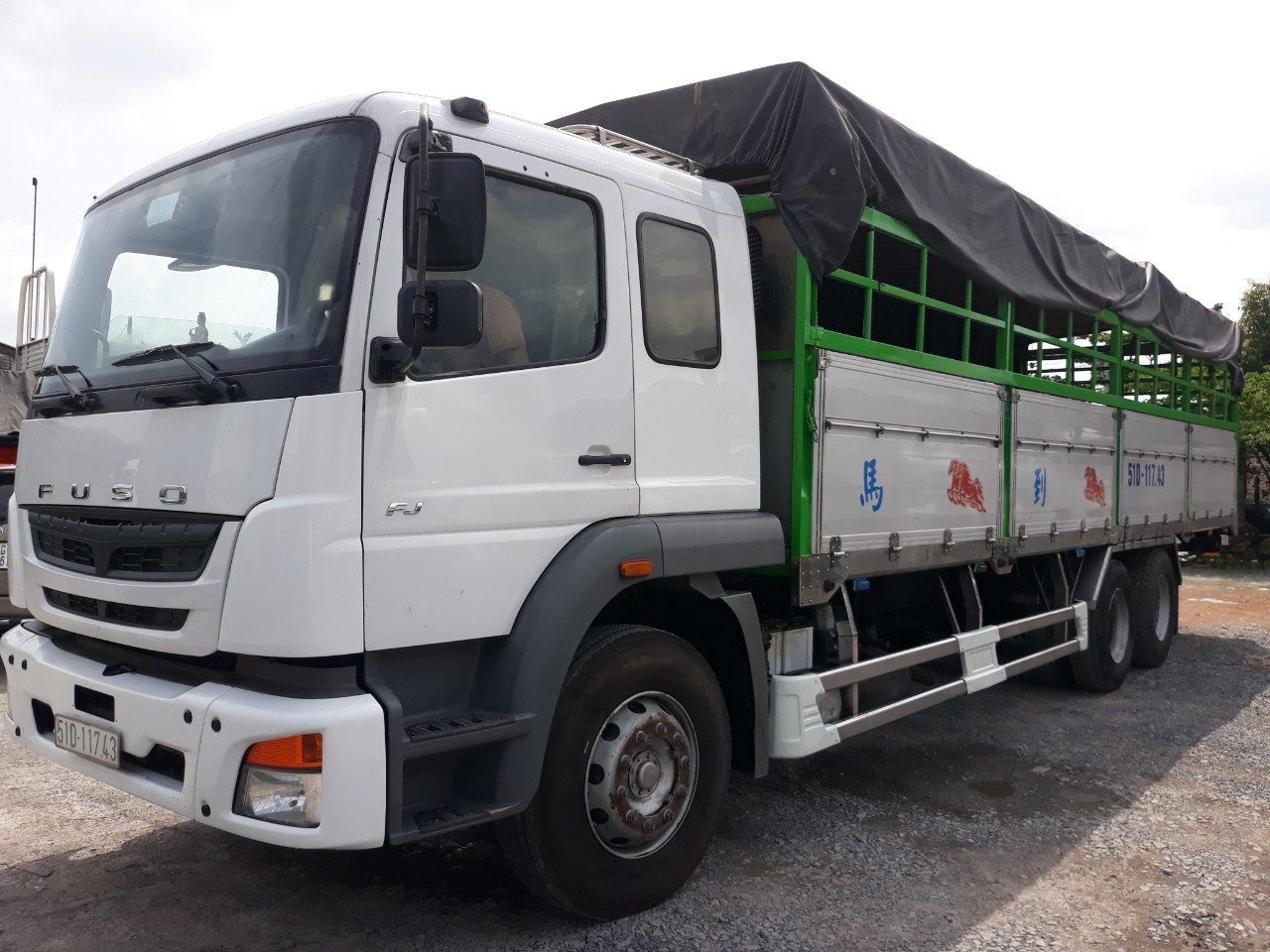 Cho Thuê xe tải chở hàng 18 tấn 4 Chân  Nhận Chở Hàng Giá Rẻ